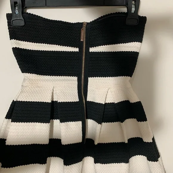 NWOT BCBG Azria  strapless  Dress - Picture 2 of 5